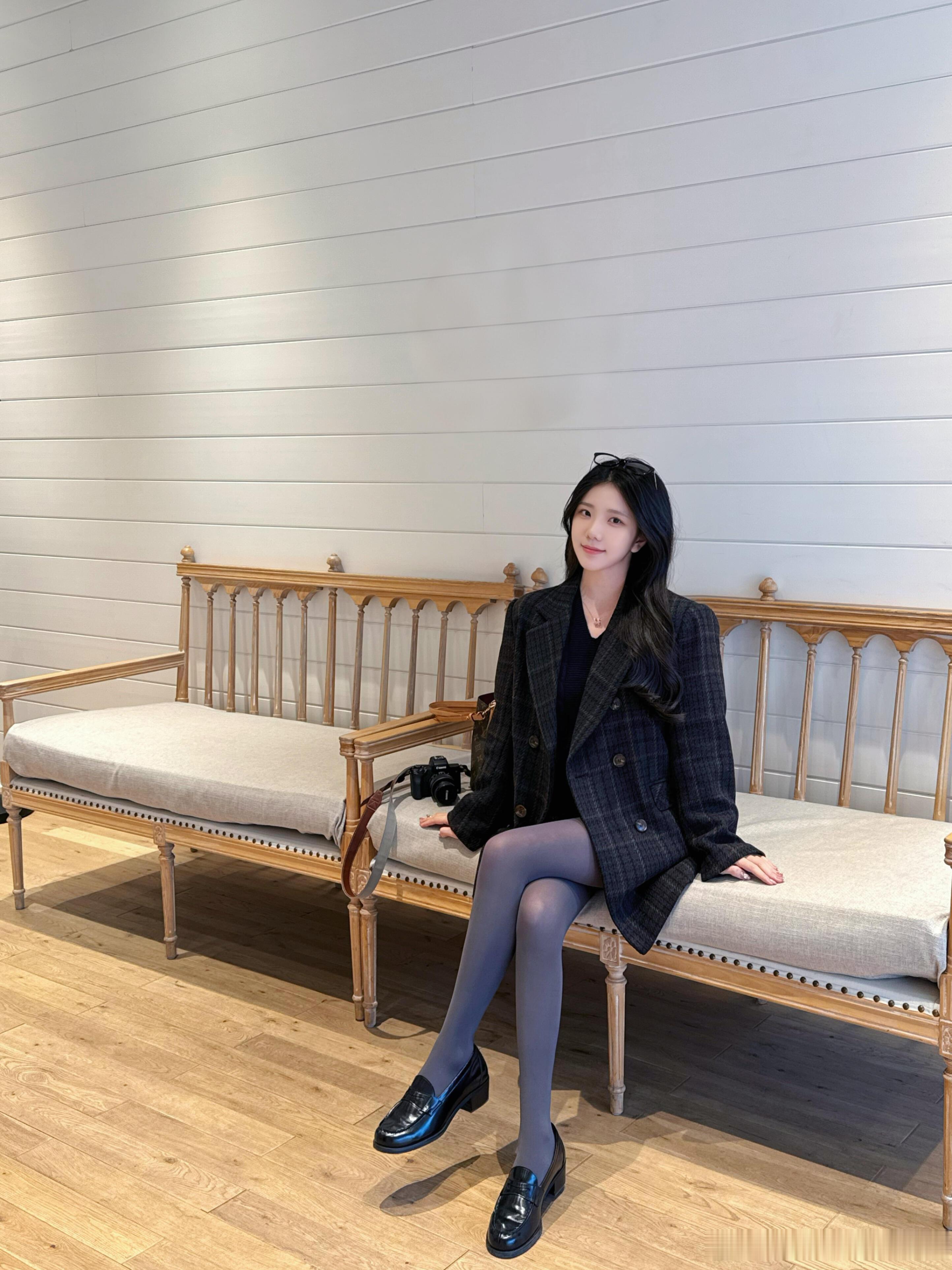 戴眼镜穿丝袜，书卷气满满~