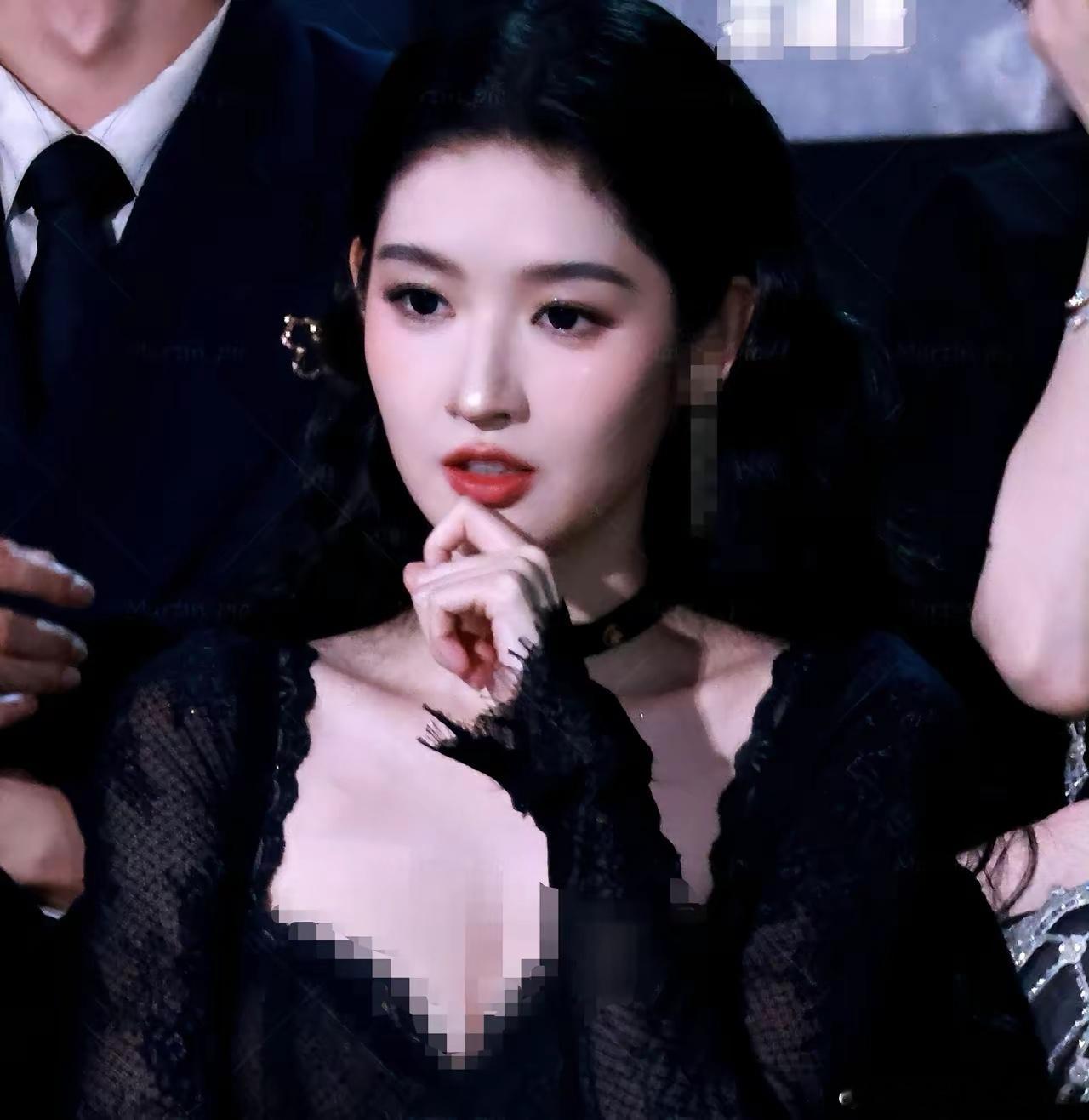 王玉雯没有成为内娱顶流女明星，原因很简单，不是她长得不够好看，也不是她没有演技，