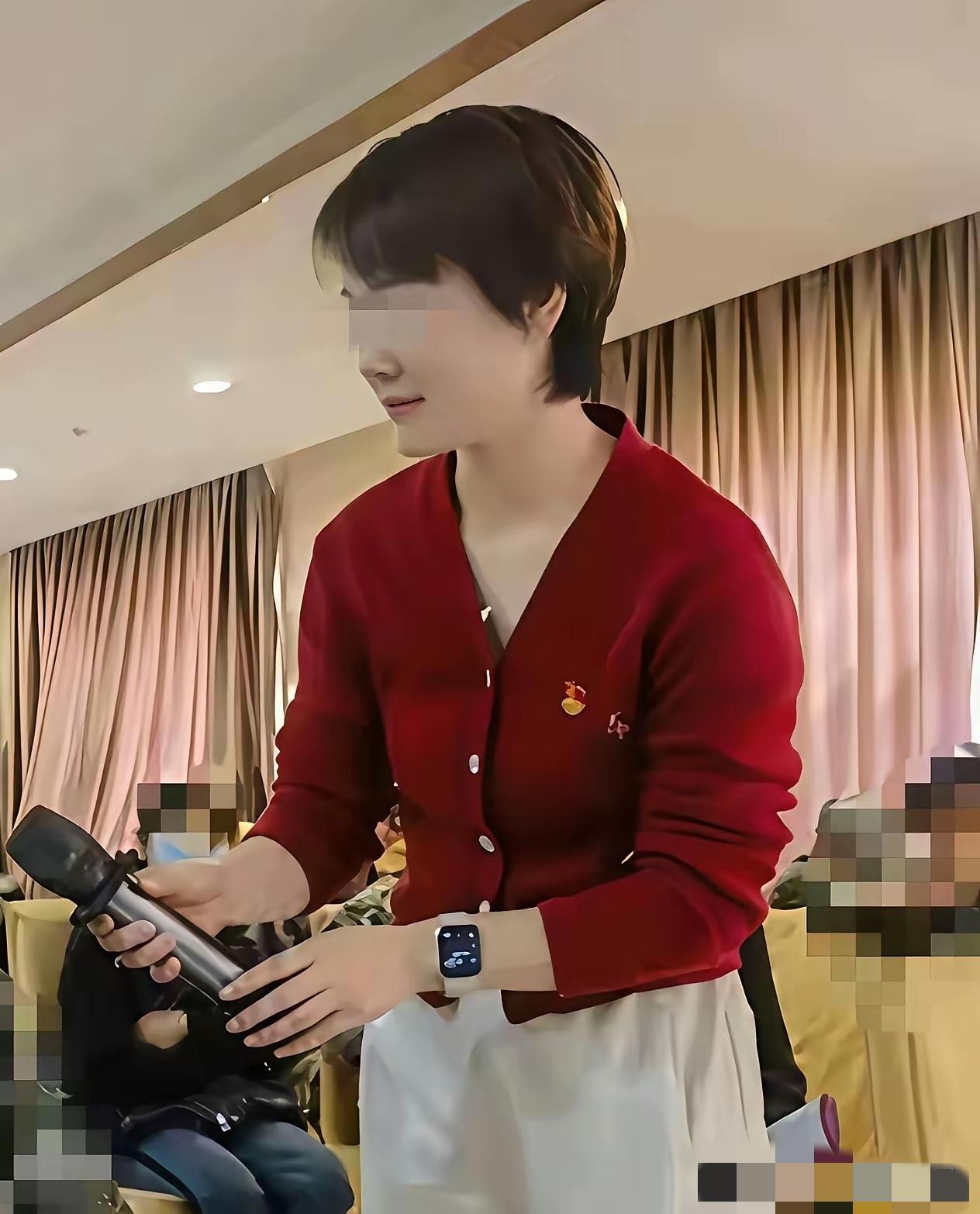 不查不知道，一查吓一跳院长夫人的身份不简单啊！怪不得处理事情如此淡定。原