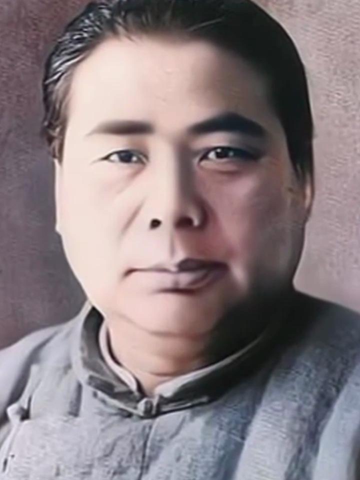 1924年10月23日深夜，当冯玉祥倒戈回师的消息传到山海关前线时，吴佩孚正在指