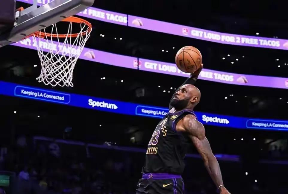 41岁詹姆斯一战封神！胜场数独享历史第一，湖人14战13胜剑指总冠军湖人主场