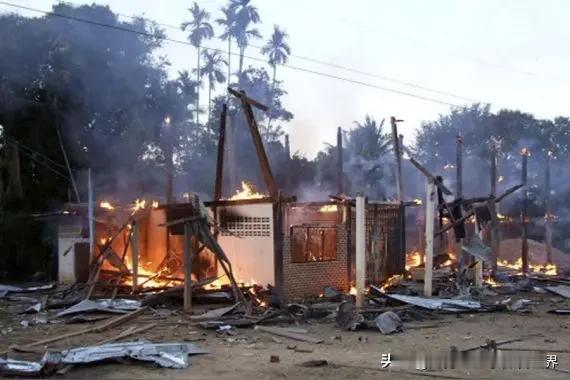 洪森确实怕了，所以他喊话再不帮忙的话就彻底摊牌，公布电诈幕后股东。洪森原本是想隔