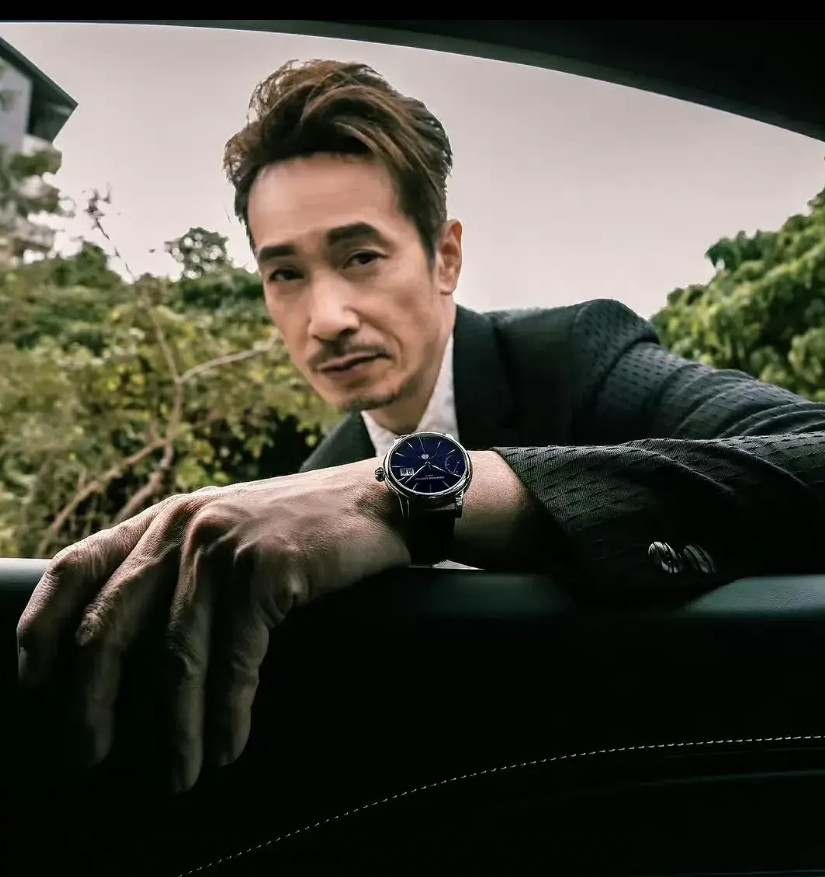 看到香港15平400万的房子我才知道陈豪为什么喊穷了54岁的他，作为TVB