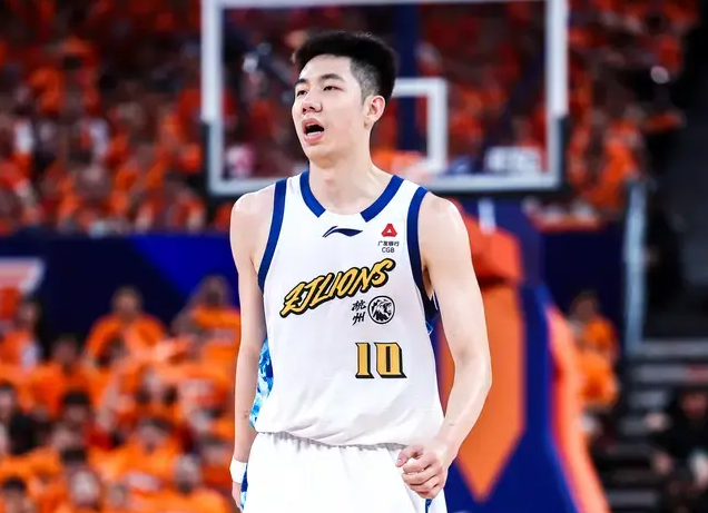 北青: 浙江广厦面临资金问题, 与朱俊龙签下三年的续约合同