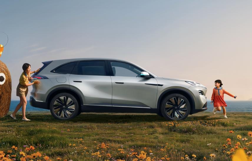 近期别克有一款全新SUV迎来了曝光，它就是别克至境E7。其实这款新车蛮符合我们