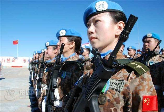 穿着03斑点荒漠迷彩服参与维和行动的解放军部队。按照惯例，解放军出国维和一般身着