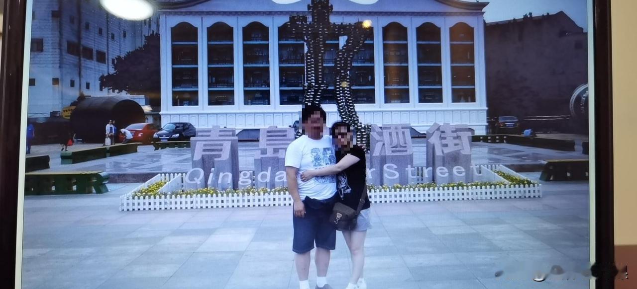 山西吕梁，男子张小宝早年间在国营煤矿公司上班，认识了同在单位做财务的冯女士。二人
