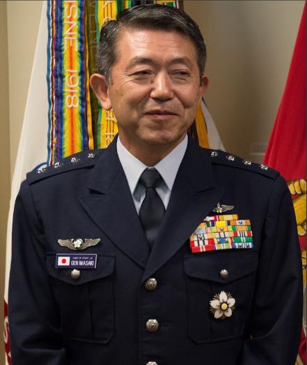 中国制裁大棒，日本不说话。 12月15日，中国外交部一份措辞严厉的制裁公告，