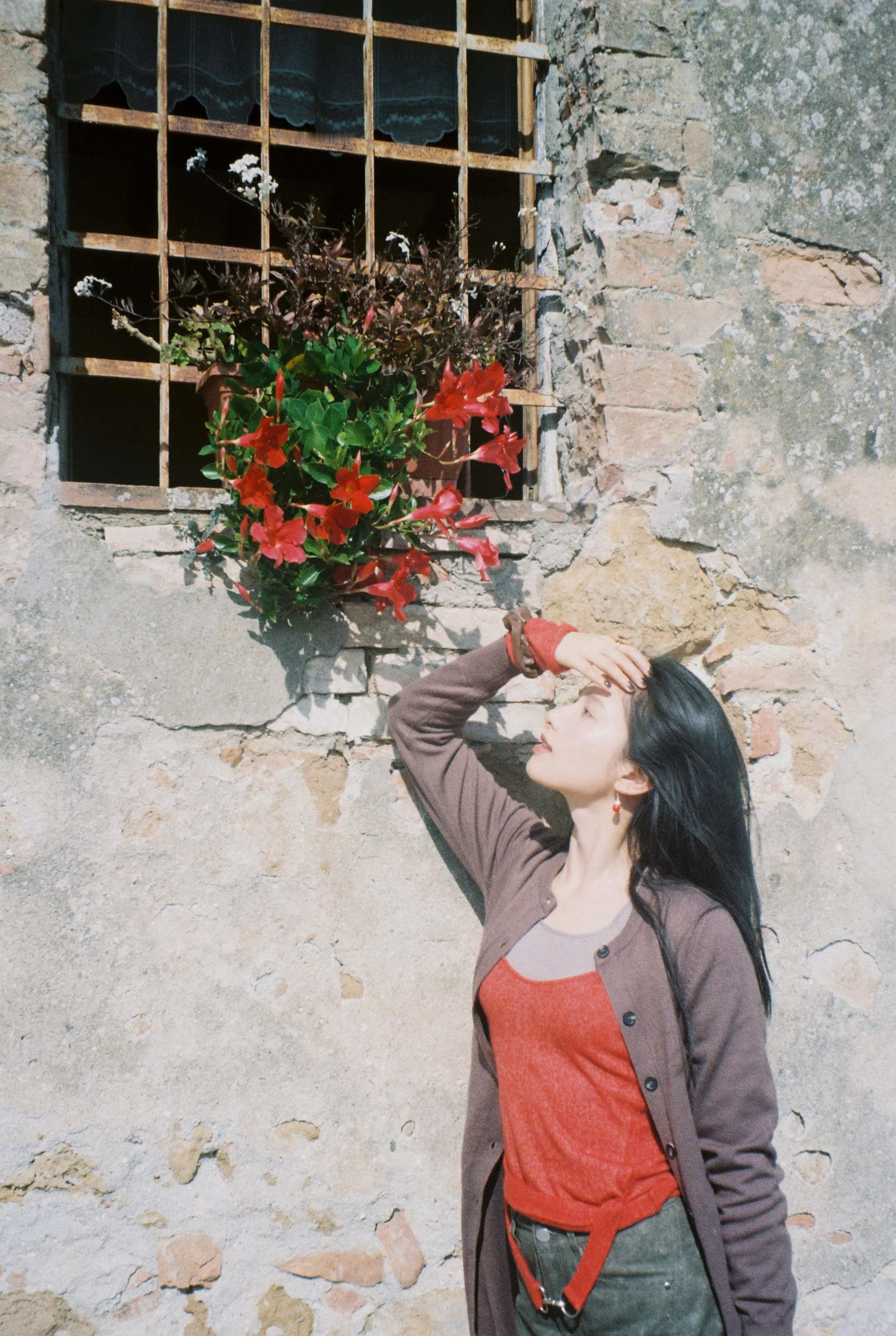 好喜欢张婧仪胶片的氛围感