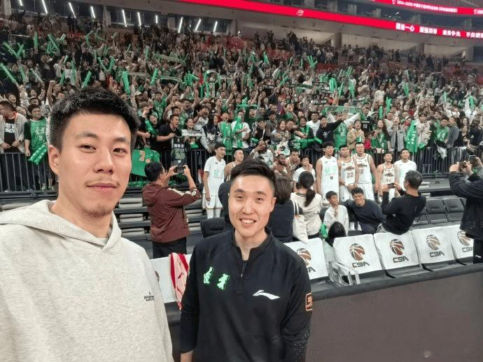 张镇麟回忆辽篮碎片: 我们在夏天相遇, 又走向各自的夏天
