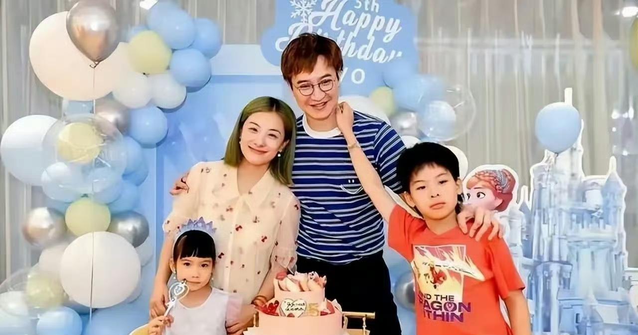 45岁刘璇，脸像少女，背后那个“明星老公”却道出了真相。不是基因，也不是保养品