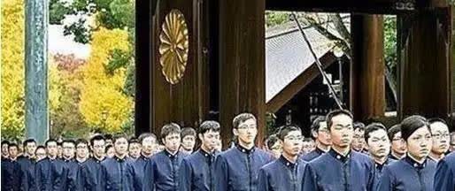 我现在最感激的外国政府机构就是日本外务省。 前几年我国喊原谅日本的声音还