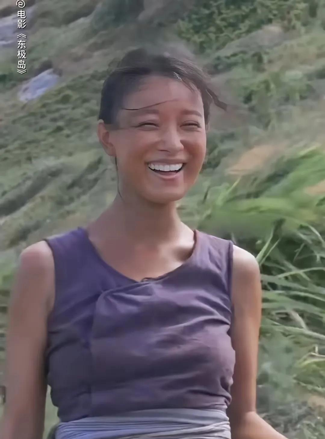 环境真的造就一个人的气质。在大都市，在各大时尚场合，倪妮是成功人士，是有钱的女人