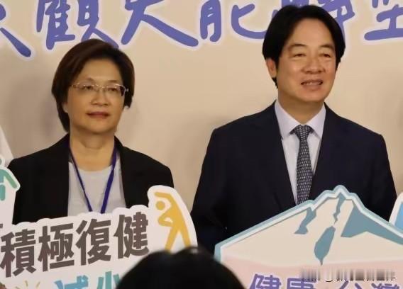 为什么彰化县长王惠美引起这么大的争议呢？聊湾区看世界认为，如果王惠美全程保持沉默