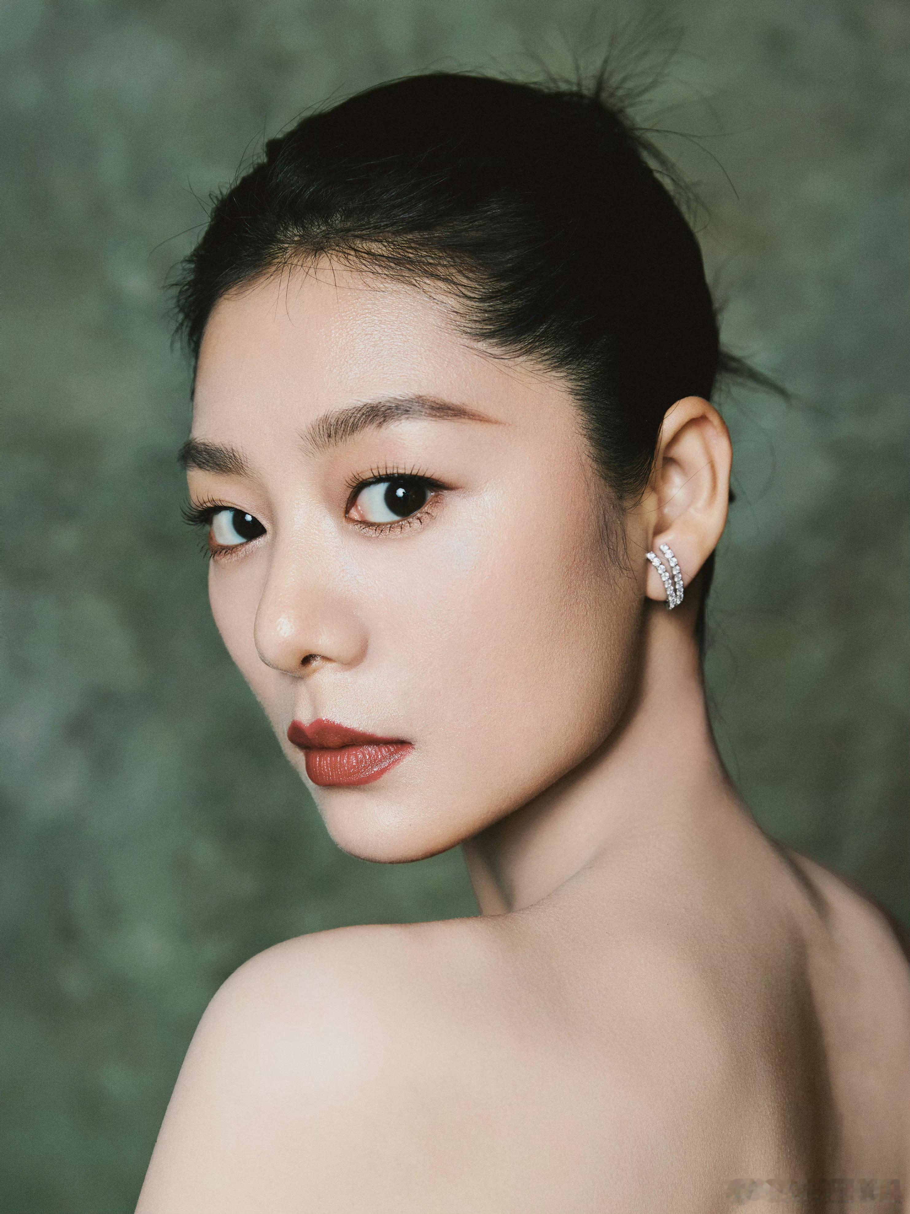 王真儿✨​​​