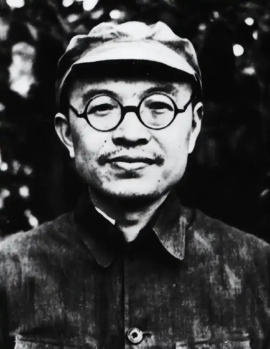 新中国成立后，张闻天问王稼祥：我始终想不明白，我军只有3万人马，凭什么能战胜几