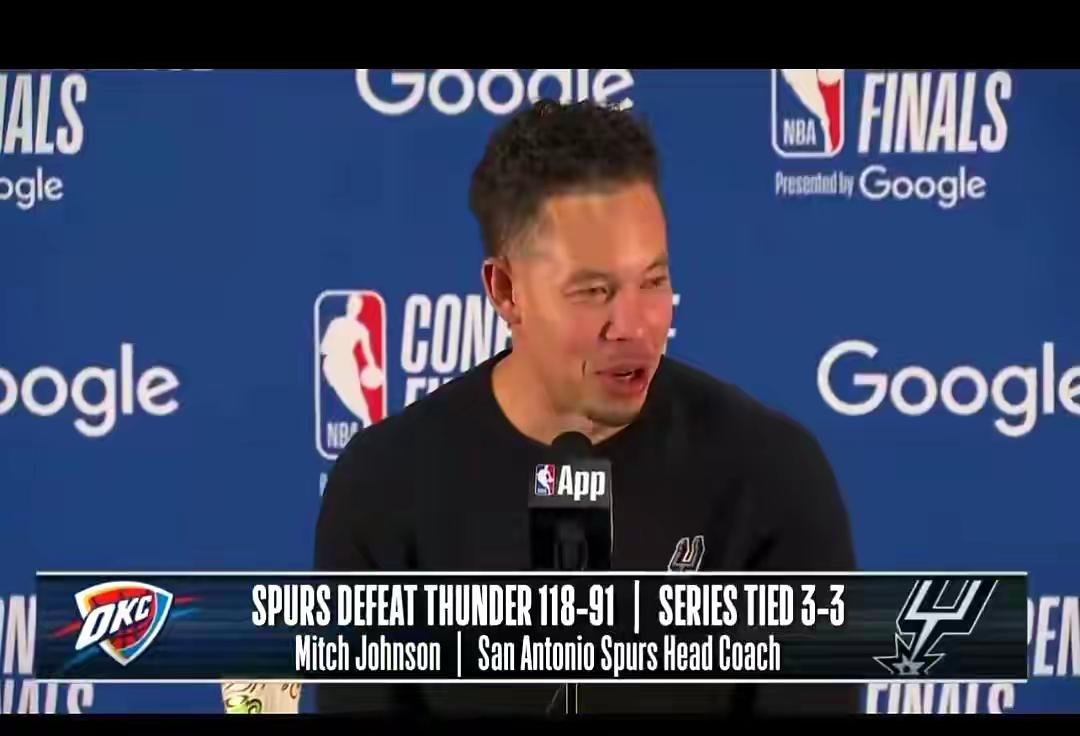 CBA的好教练和NBA惊人相似。当下CBA和NBA有两个炙手可热的较量。他们都低
