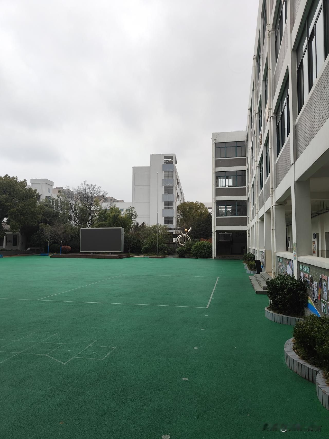 江苏家长慌了！史上最短春季学期来了！居然江苏2026春季学期真的短到离谱‼️