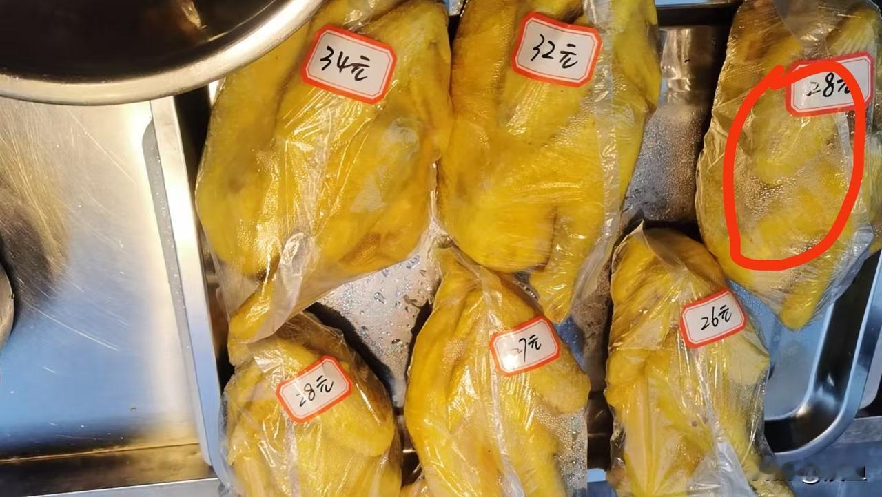 一个爱你的人会舍得不联系你吗一个爱你的人是不可能不联系你的，不是舍不得联系。两个