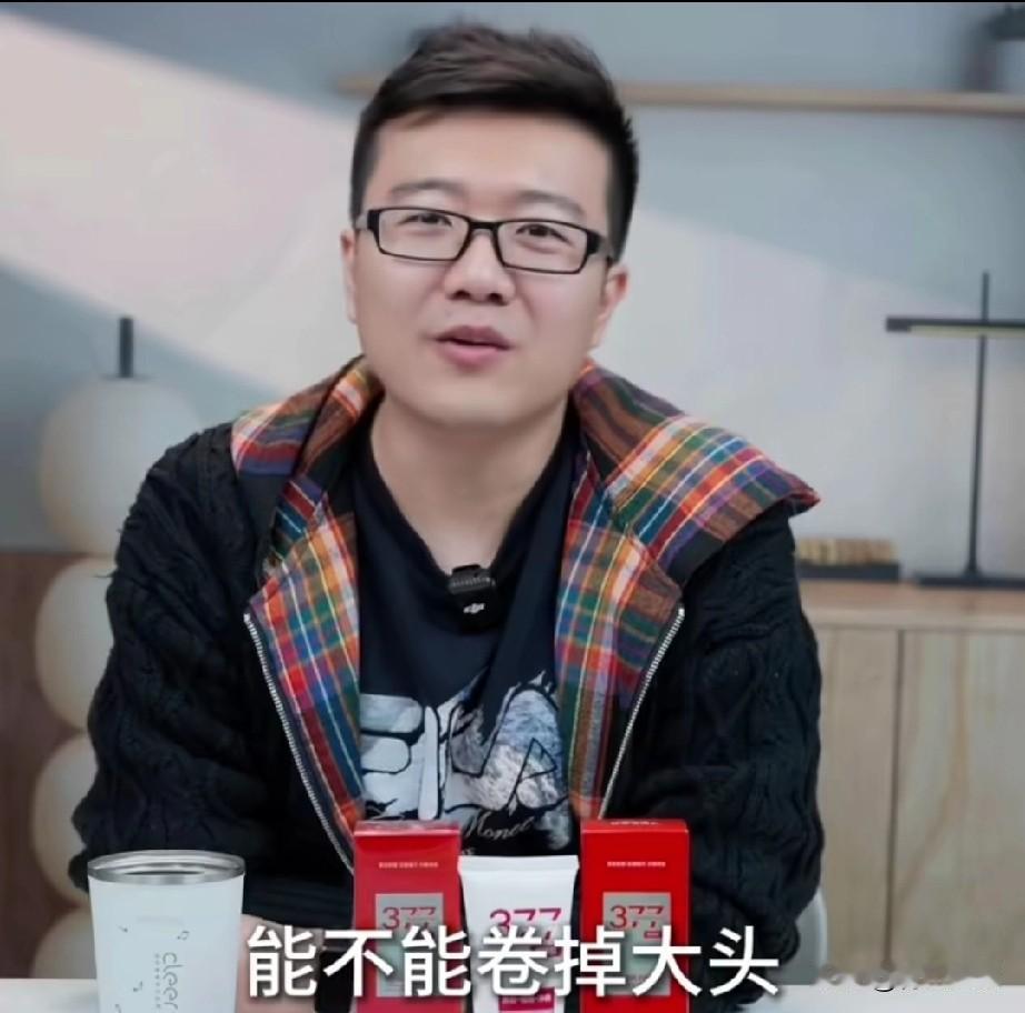 温瑞博能否超过王楚钦，成为世界第一？莱维表示:不可能！他说:王楚钦就是这