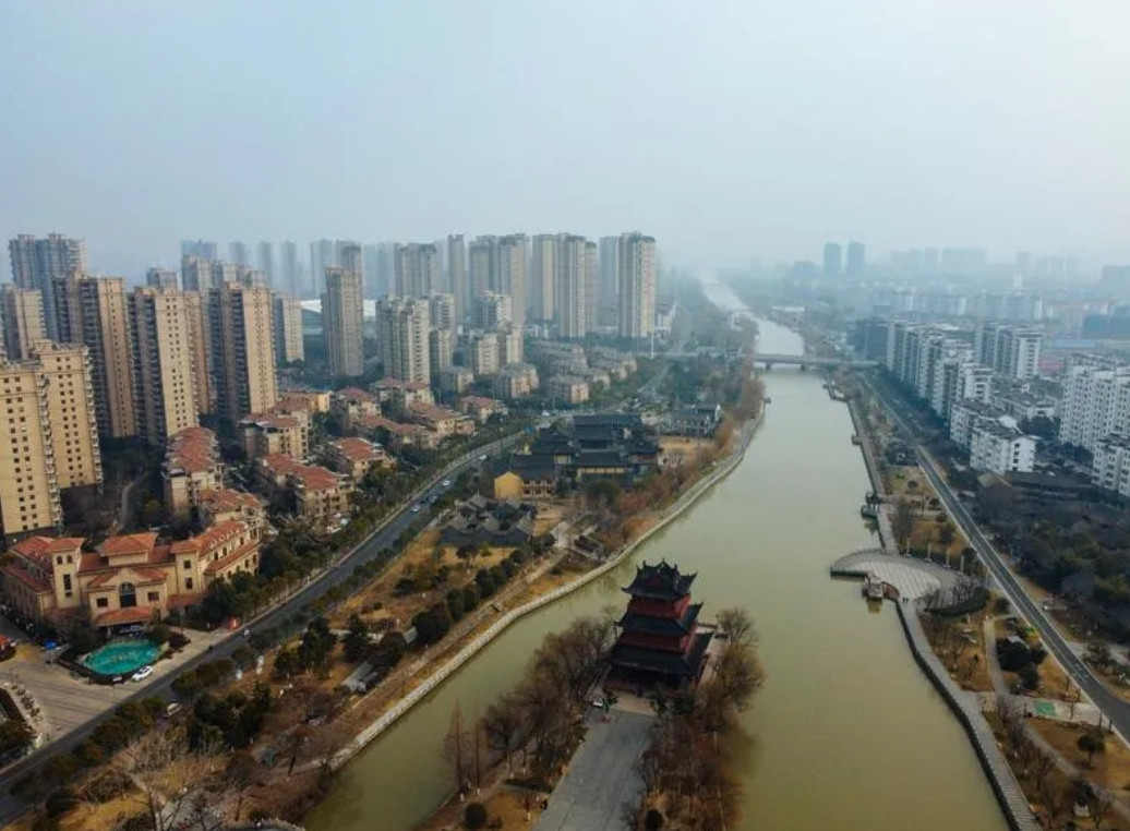 泗洪铁路有大变化，这可是个大事。宁宿铁路传来新消息，它的规划很有意义。向北能缓解