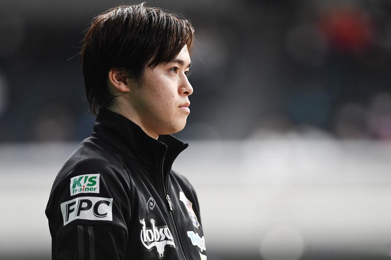 森园政崇没想到，日乒竟然这么抠门，奖金抽走一大半就算了，没想到连酒店的钱也