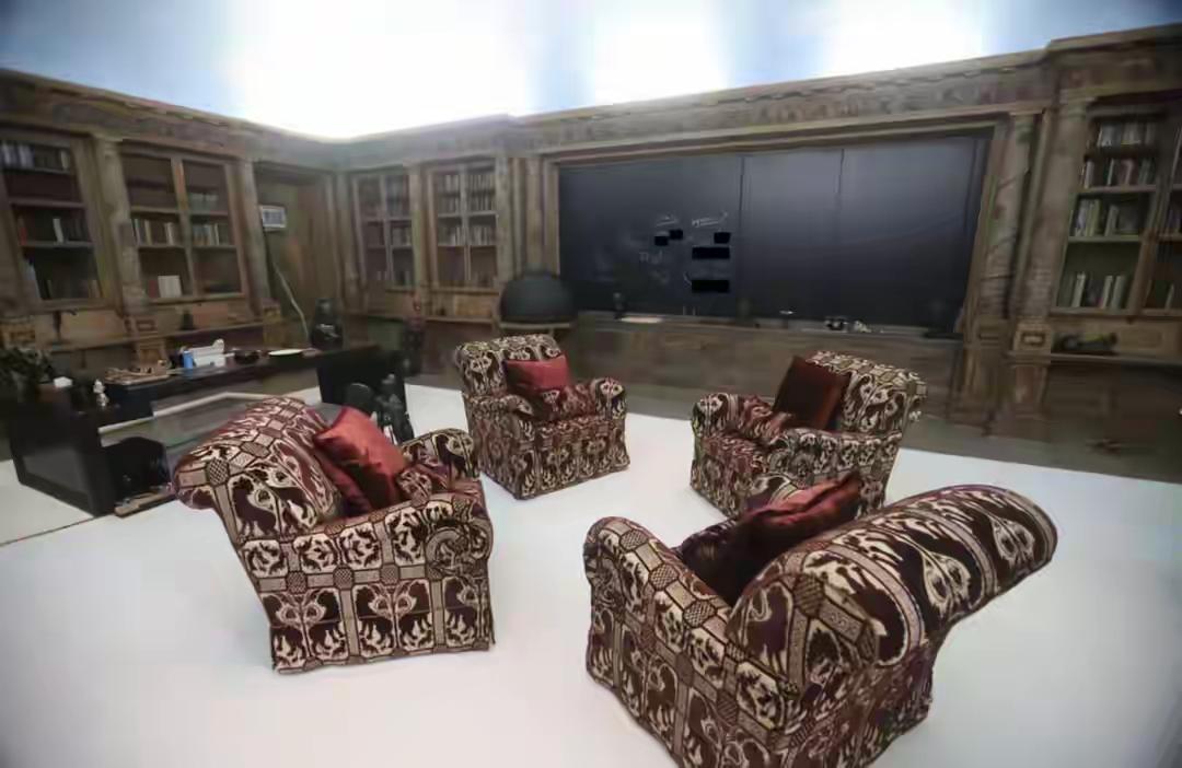 关于萝莉岛根本不是他们想的那样，而是有人在故意带节奏，萝莉岛豪宅内部照片一甩