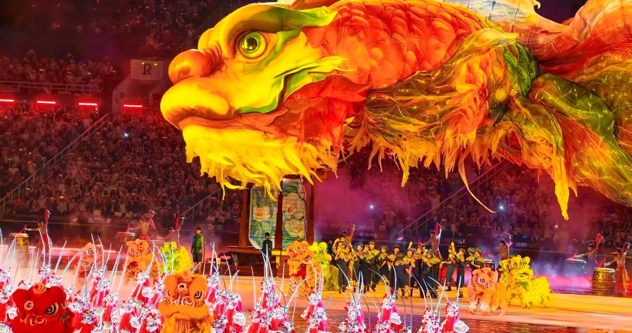 这下彻底懂了！国际奥委会主席怕是要拍大腿。原来开幕式的高级感，根本不用靠堆