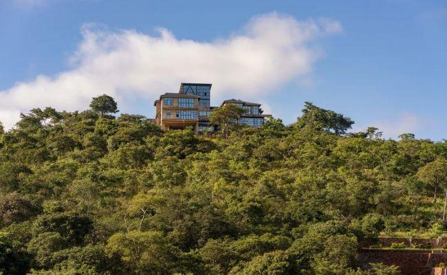 火爆！中国买家扎堆抄底津巴布韦豪宅，现金全款拿下成常态2026年4月4日津