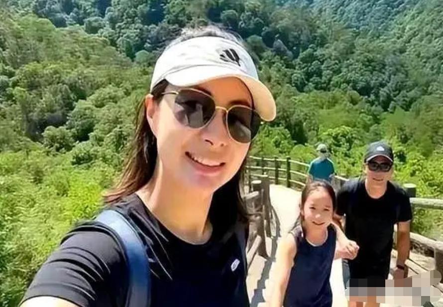 郭晶晶女儿太争气！10岁拿国际大奖，豪门教育的天花板原来是这样谁说豪门千金