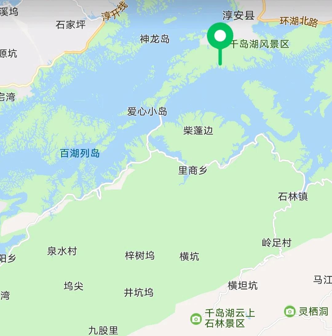 杭州有西湖和千岛湖，看地图上，千岛湖景区面积更大，但是呢，名气远没有西湖大，第一