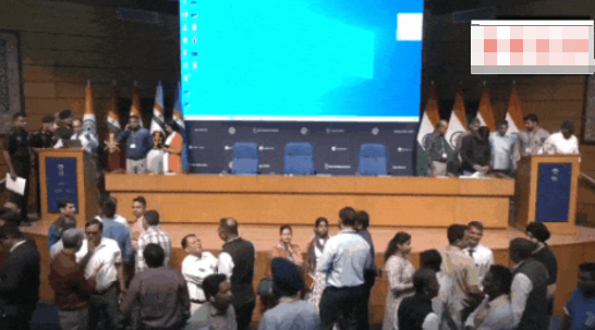 莫迪政府惊觉，印度网民似乎缺乏家国意识，什么视频都随意往外传播。据印度媒体最