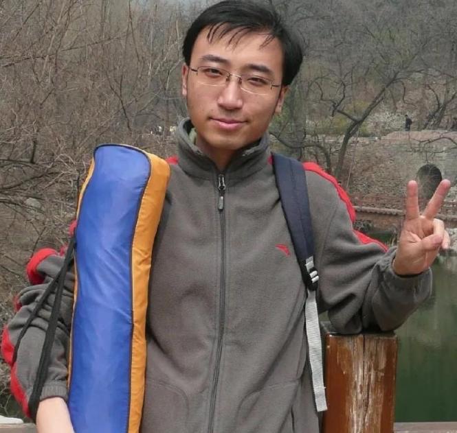 清华北大双料学霸李永乐，在北京找工作的过程中处处碰壁，外企不要他，500强也不要