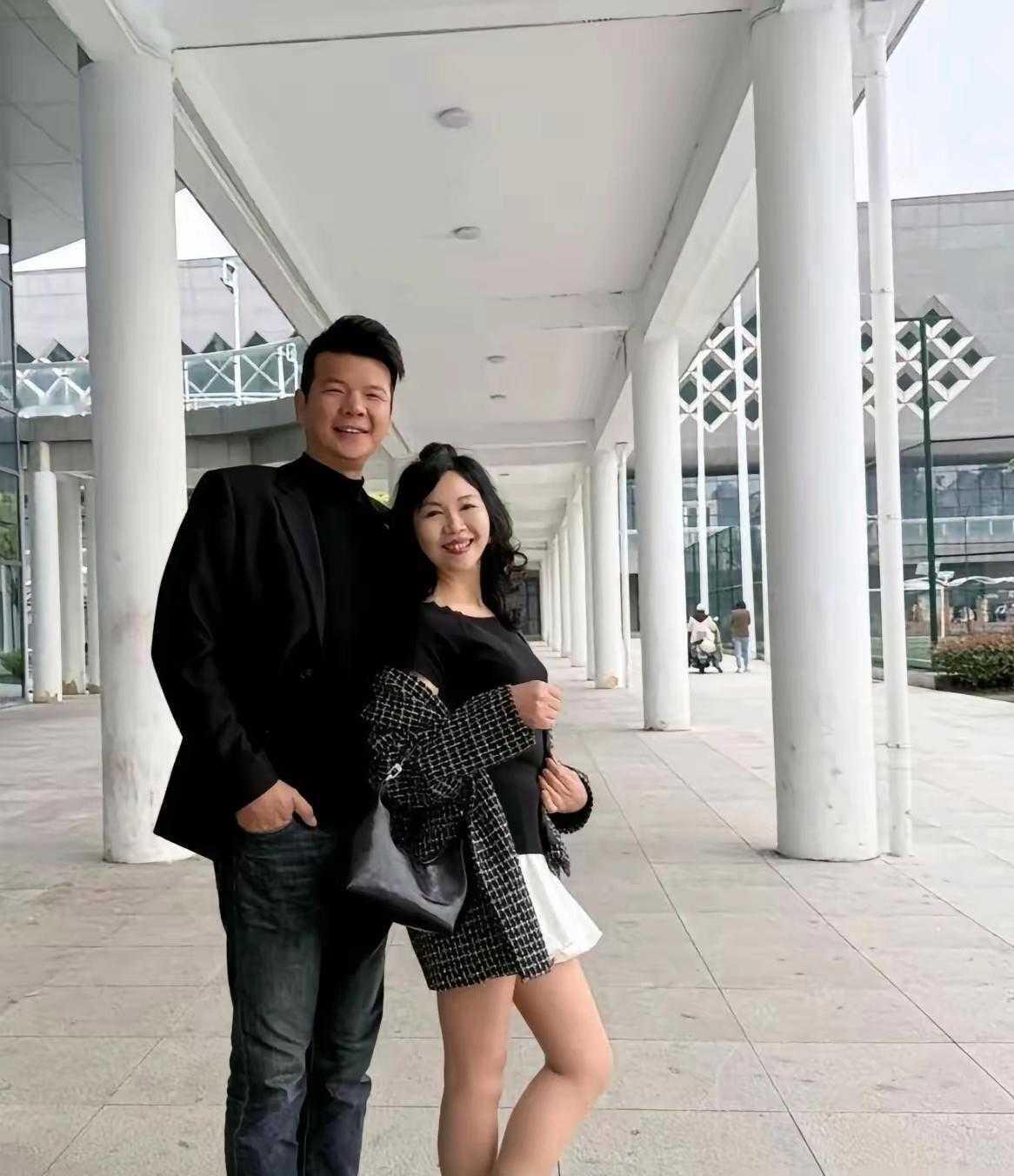 老天呐！他怎么下得了嘴的