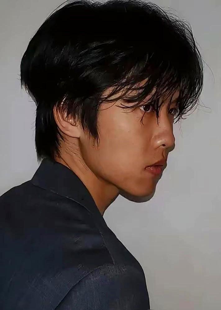 又一个配角，把主角的戏给“抢”了。最近追《低智商犯罪》，本来是冲着王骁他们去