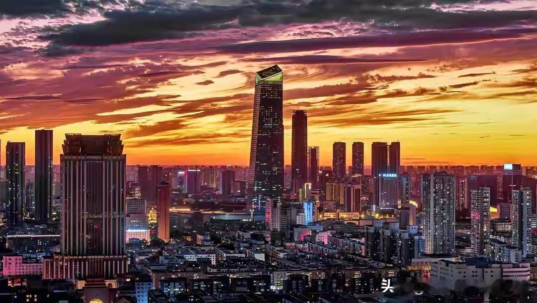 2025年的GDP数据摆出来，沈阳9100.3亿，福州15112.35亿，600