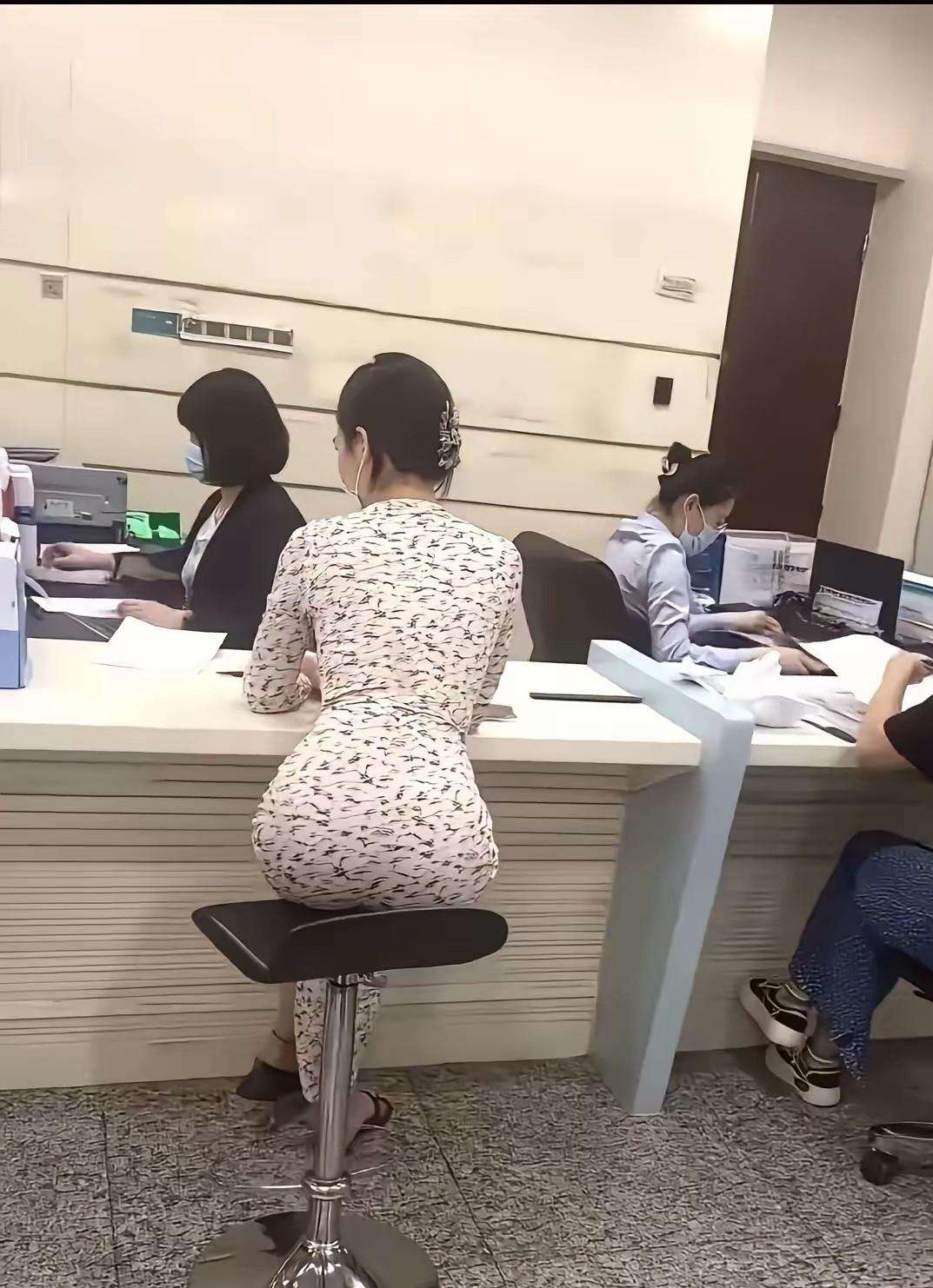 光顾着看了，要不是旁边兄弟的提醒我叫好几遍号了我都没听到！