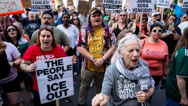 🚨突发新闻：保守派和自由派的生育率存在巨大差距——自由派几乎不生孩子，而保守