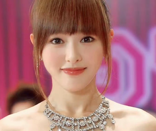 唐嫣演技讲讲我这一路追唐嫣的最真实感受唐嫣的演技进阶之路1️⃣早几年唐嫣是体验式