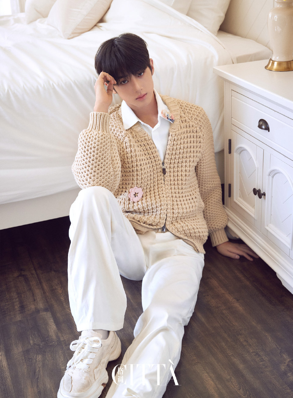 金旻奎格调人文ISSUE2025/NO.371号刊封面摄影:ZooYo