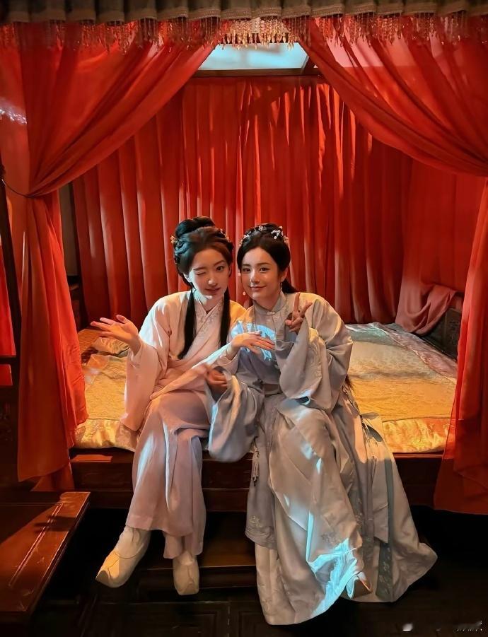 邓恩熙是我见过古装剧演技很好，很纯粹的女孩。​​​