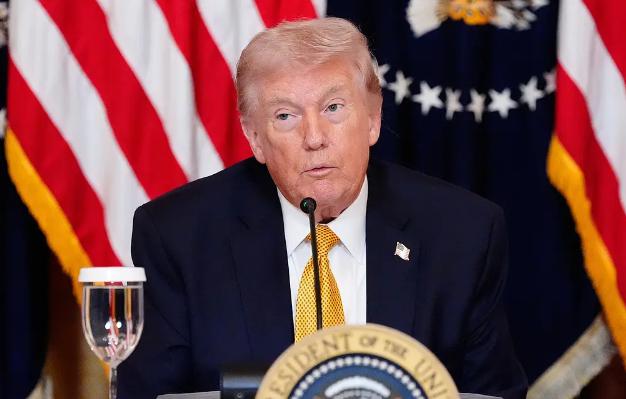 就在刚刚，美国参议院亲手给特朗普解开了“锁链”，“先开战后补票”正式合法化，拿到