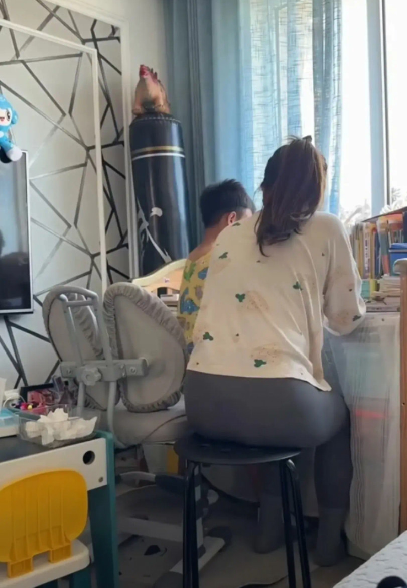 这家教应该不便宜吧