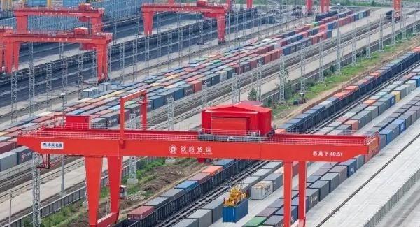 波兰已经彻底失去了中国的信任。波兰政府公然推翻对华承诺，再次关闭了中欧班列。这