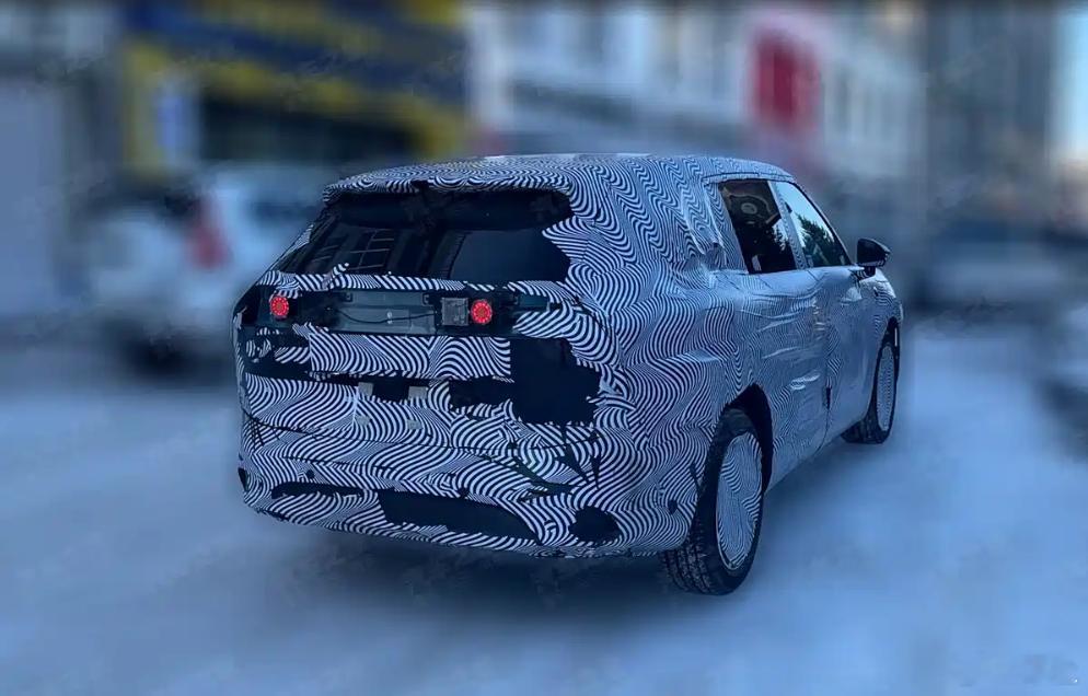 小鹏汽车全新SUV车型谍照曝光，其内部代号G02，G01则是此前正式发布的小鹏