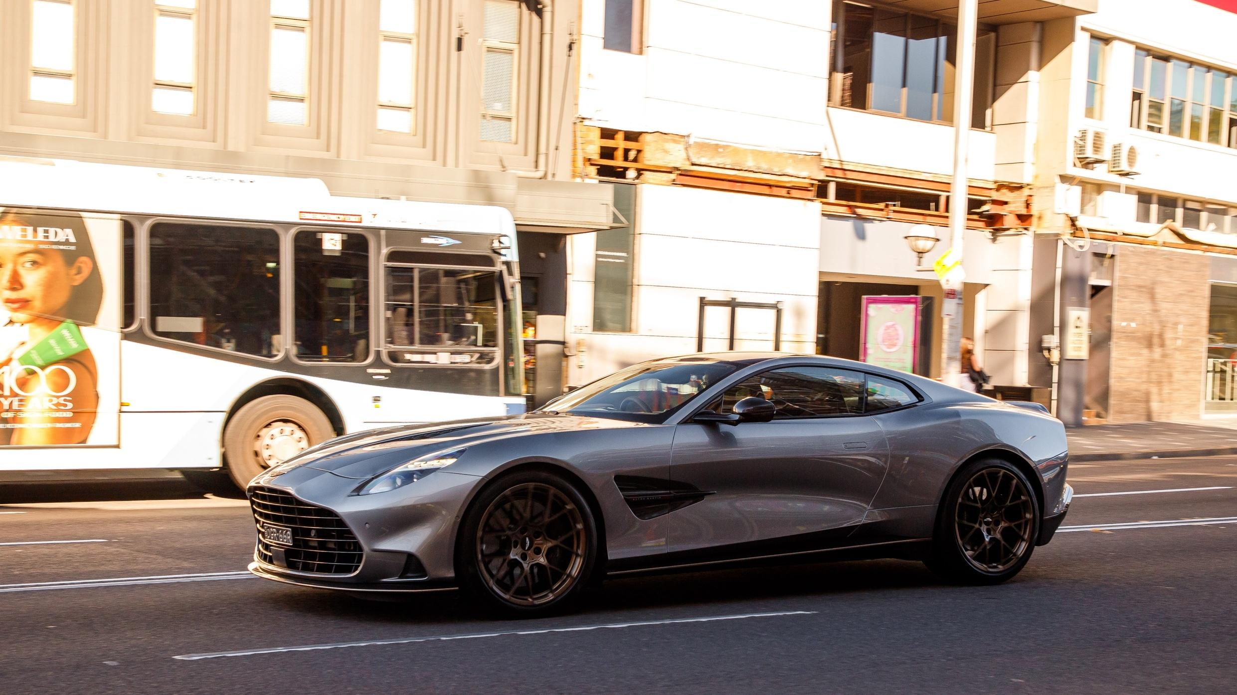 AstonMartinVanquishastonmartin阿斯顿马丁阿斯顿