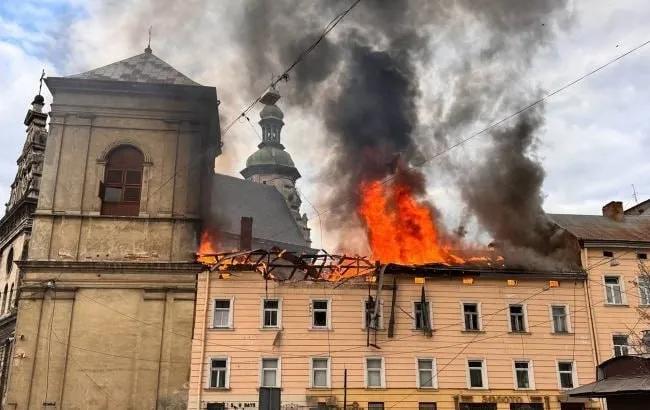 俄罗斯发动大规模袭击乌克兰空军3月24日通报，俄军于当日发动俄乌冲突以来规模最