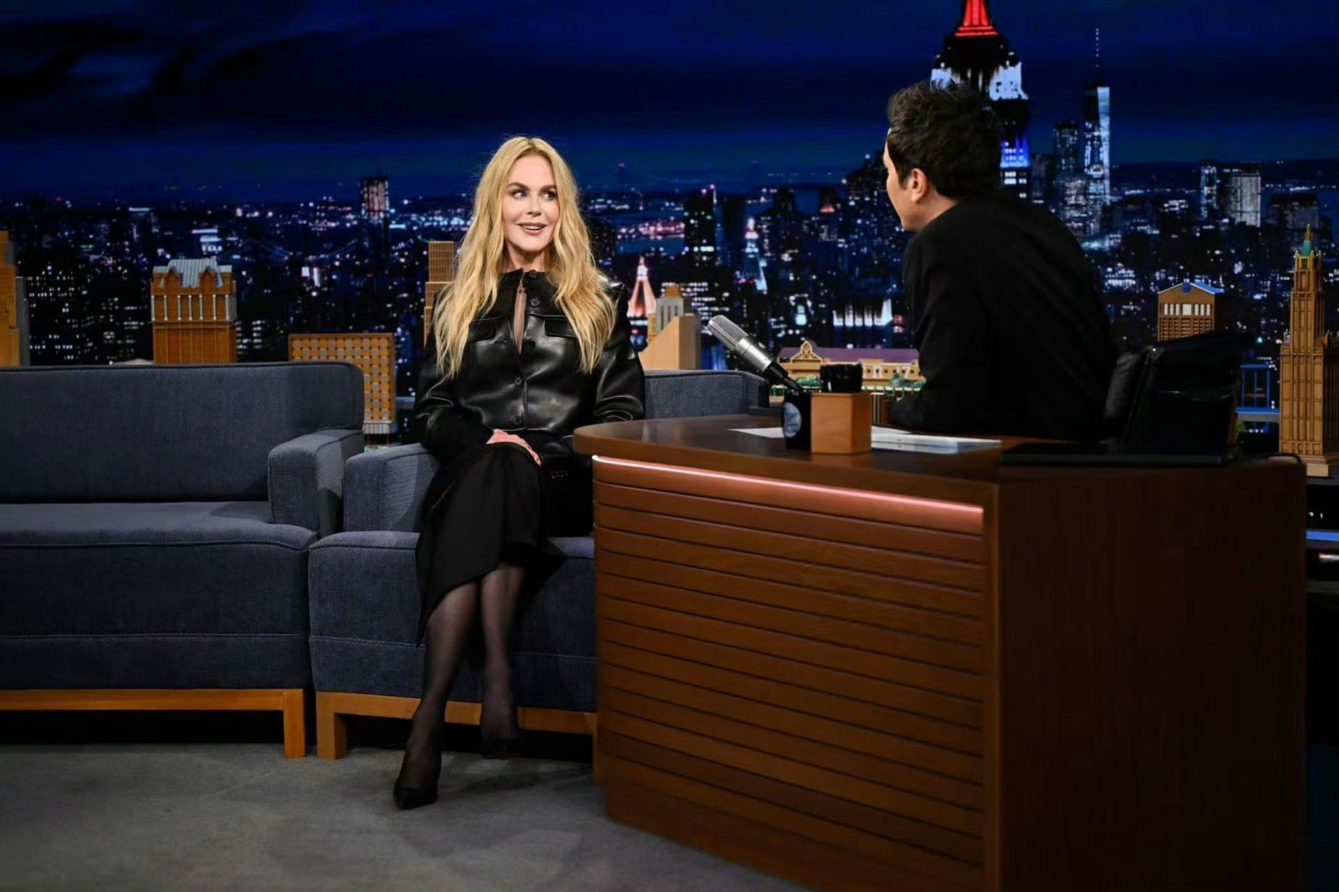 妮可基德曼肥伦秀宣传新剧首席女法医