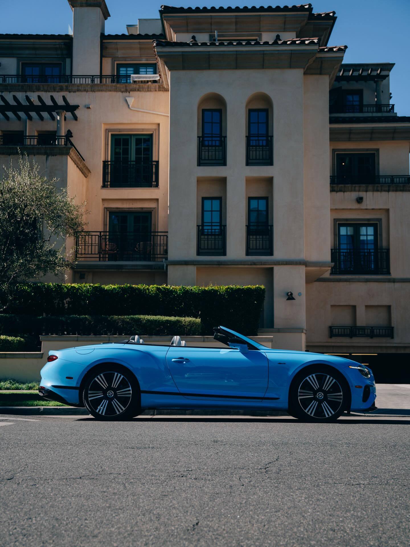 BentleyContinentalGTCAzure宾利宾利欧陆夏天的味