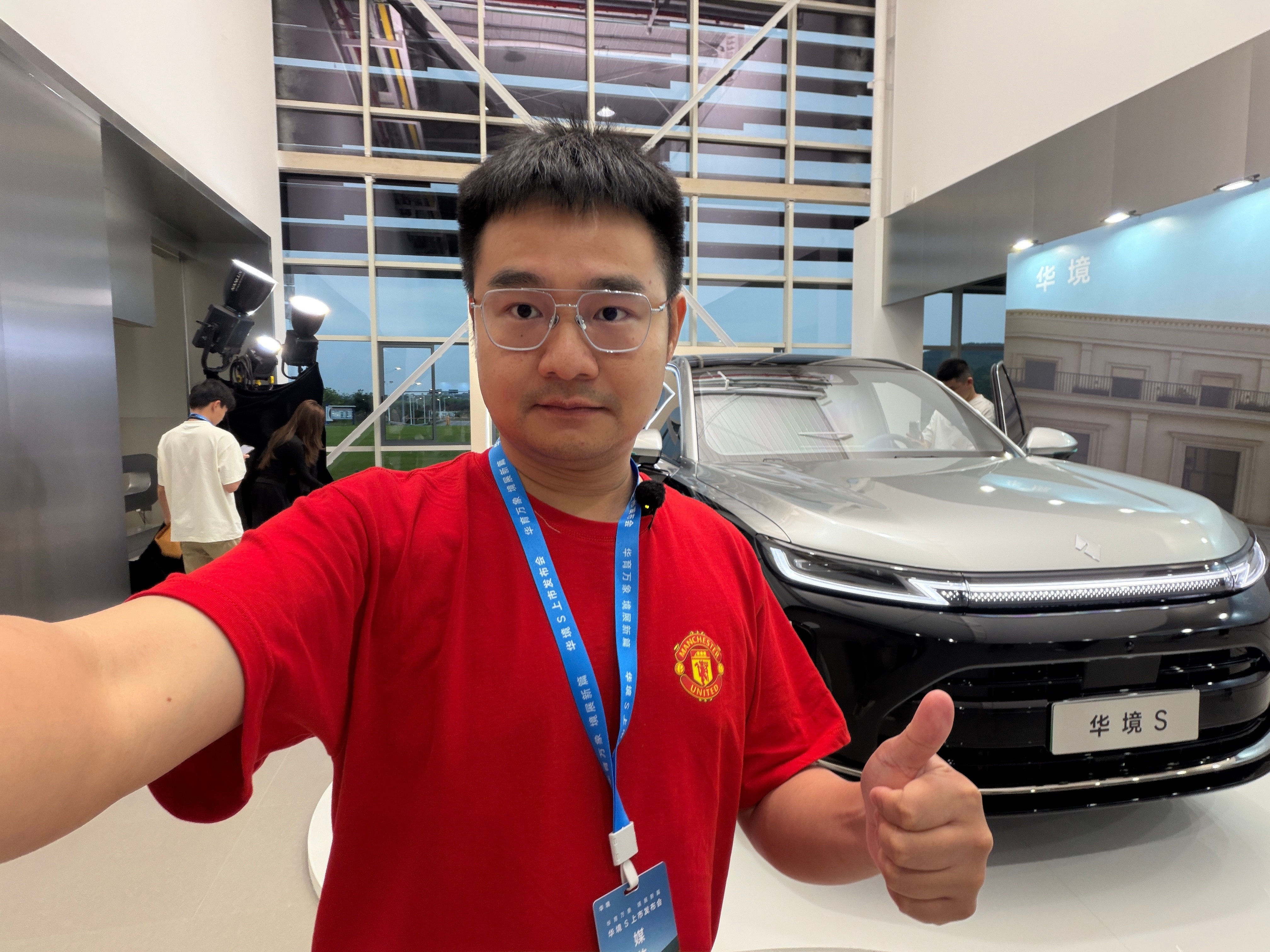 报告大家，我猜的15.58万错了！正确答案是超级置换价无门槛14.98万起！顶配